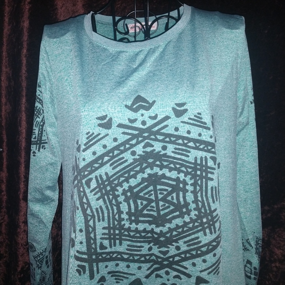 Long sleeve pattern print design dress